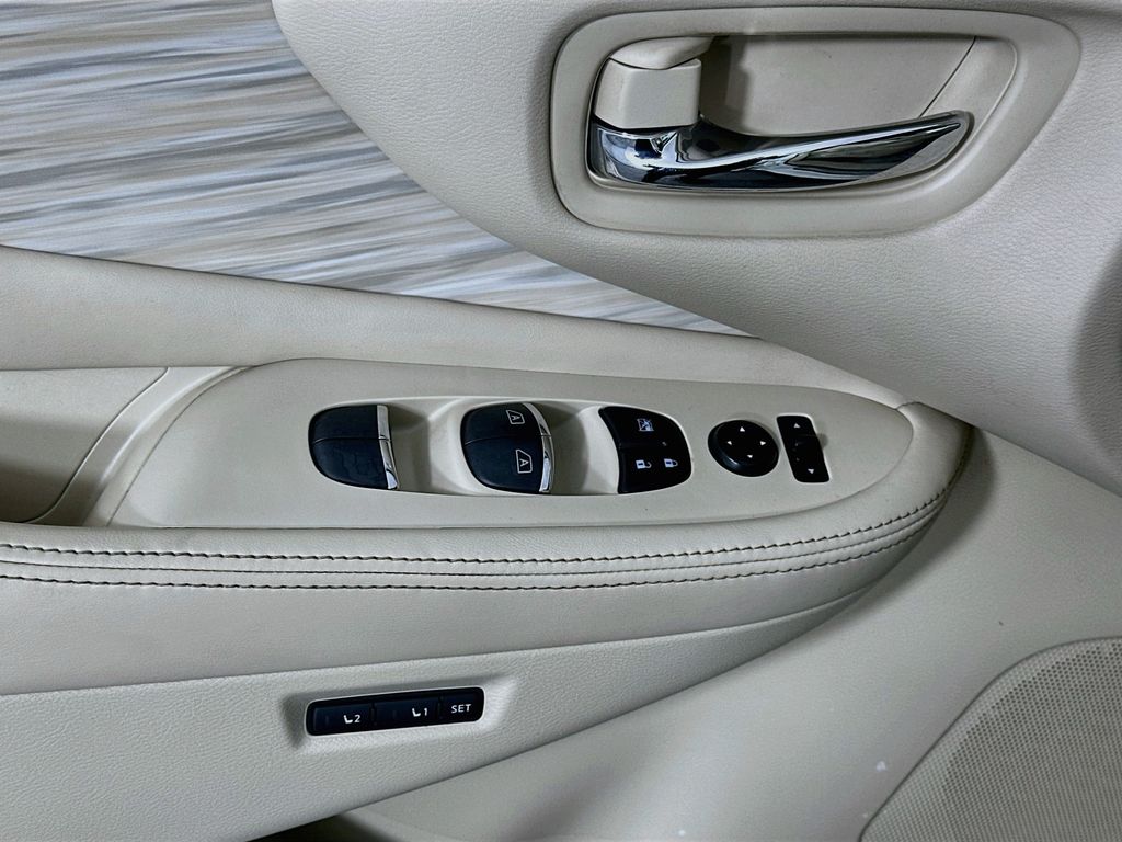 Thumbnail: 2015 Nissan Murano - 18