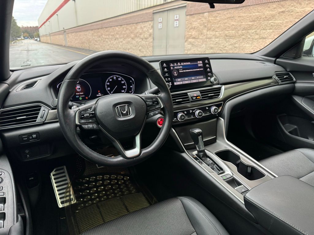 2018 Honda Accord Sport 12