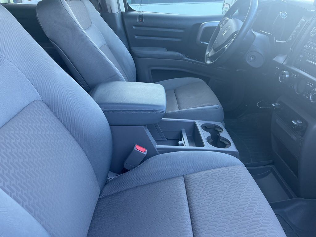 Thumbnail: 2013 Honda Ridgeline - 4