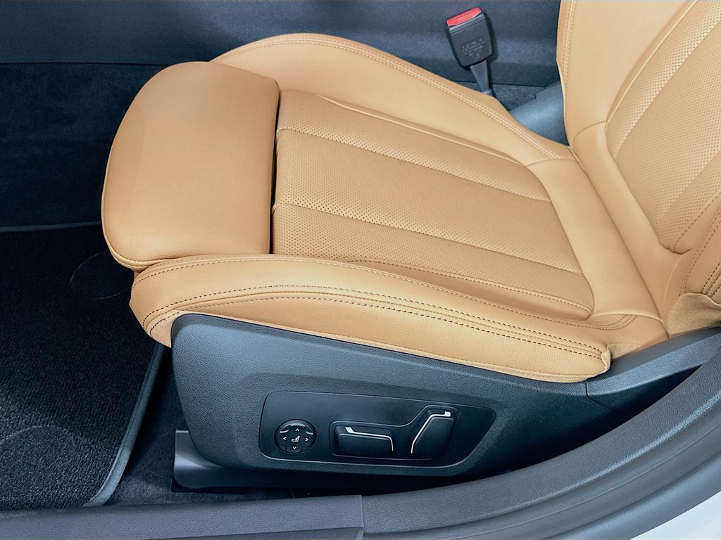 Thumbnail: 2026 BMW 4 Series - 21