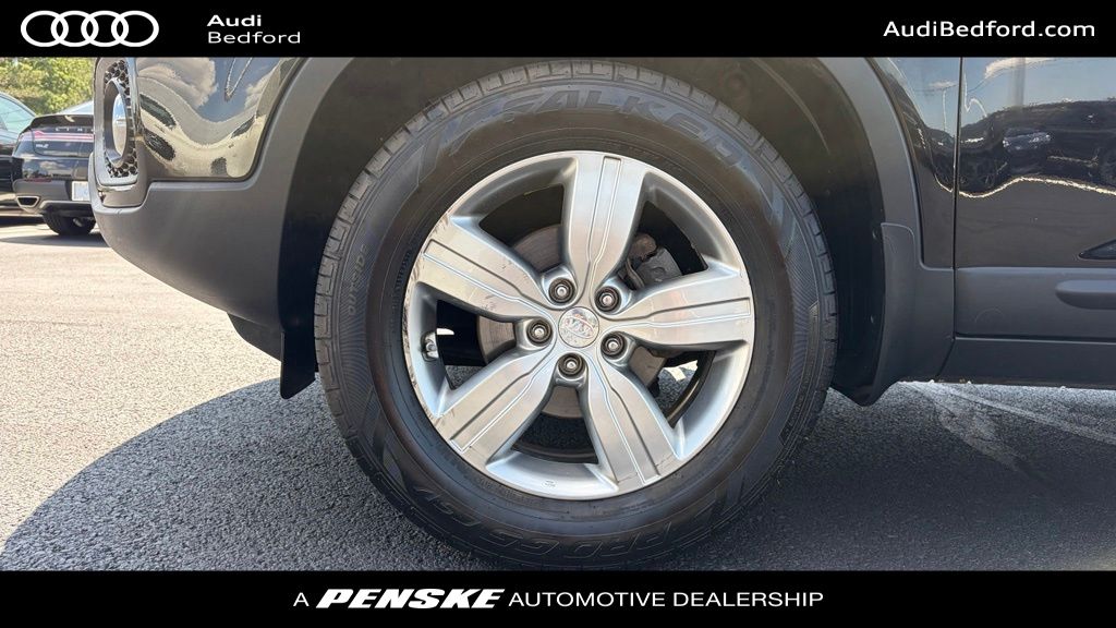 Thumbnail: 2013 Kia Sorento - 10