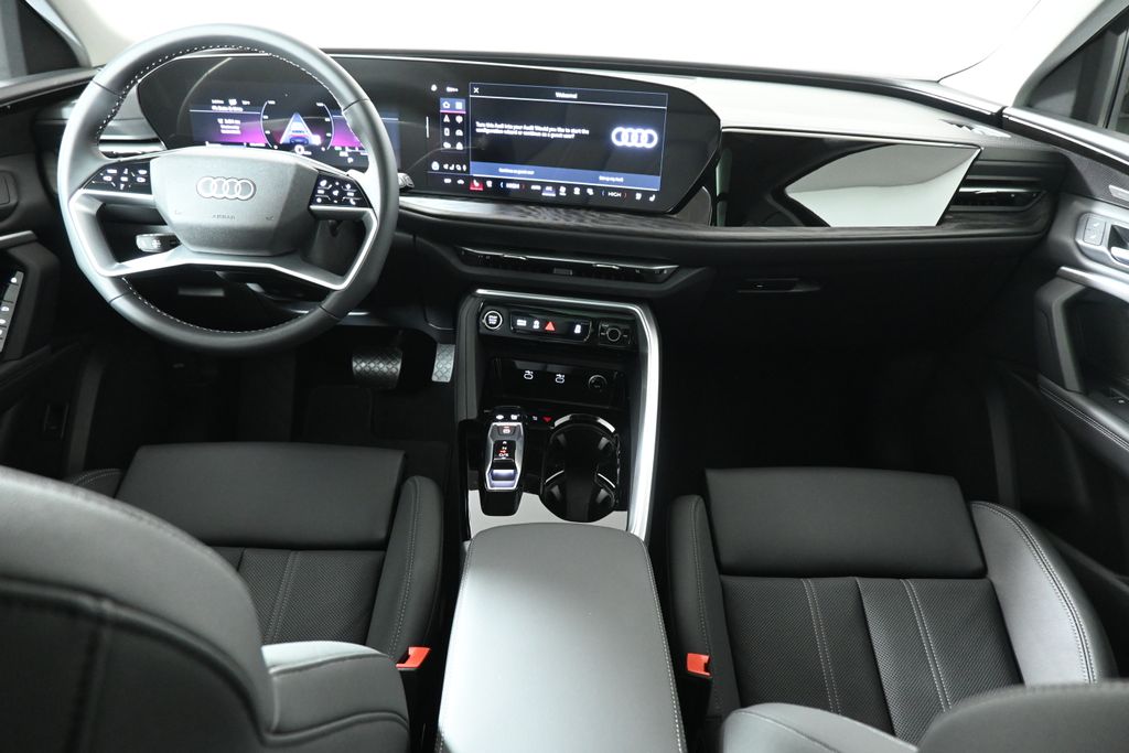 Thumbnail: 2025 Audi Q5 - 4