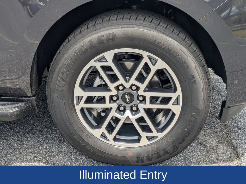 2025 Ford Expedition Active MAX