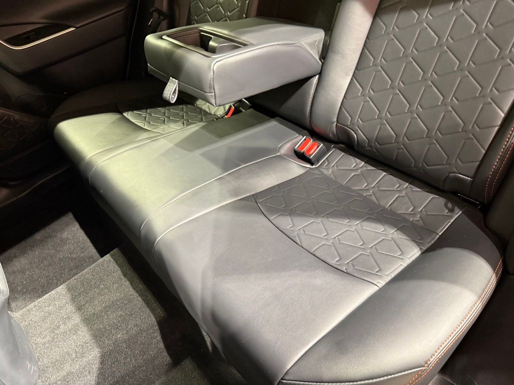 Thumbnail: 2019 Toyota RAV4 - 21