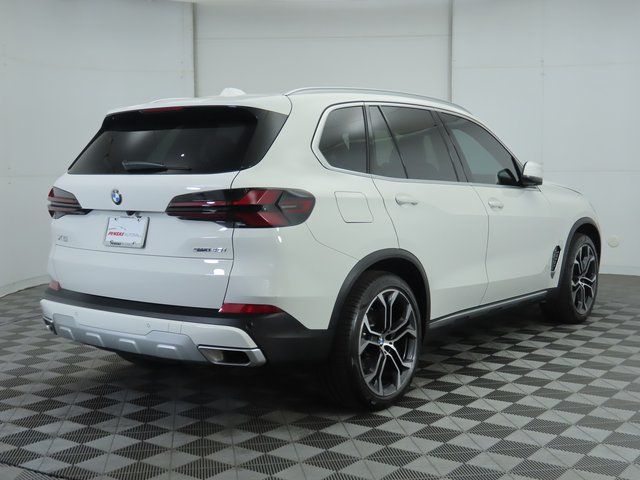 Thumbnail: 2025 BMW X5 - 5