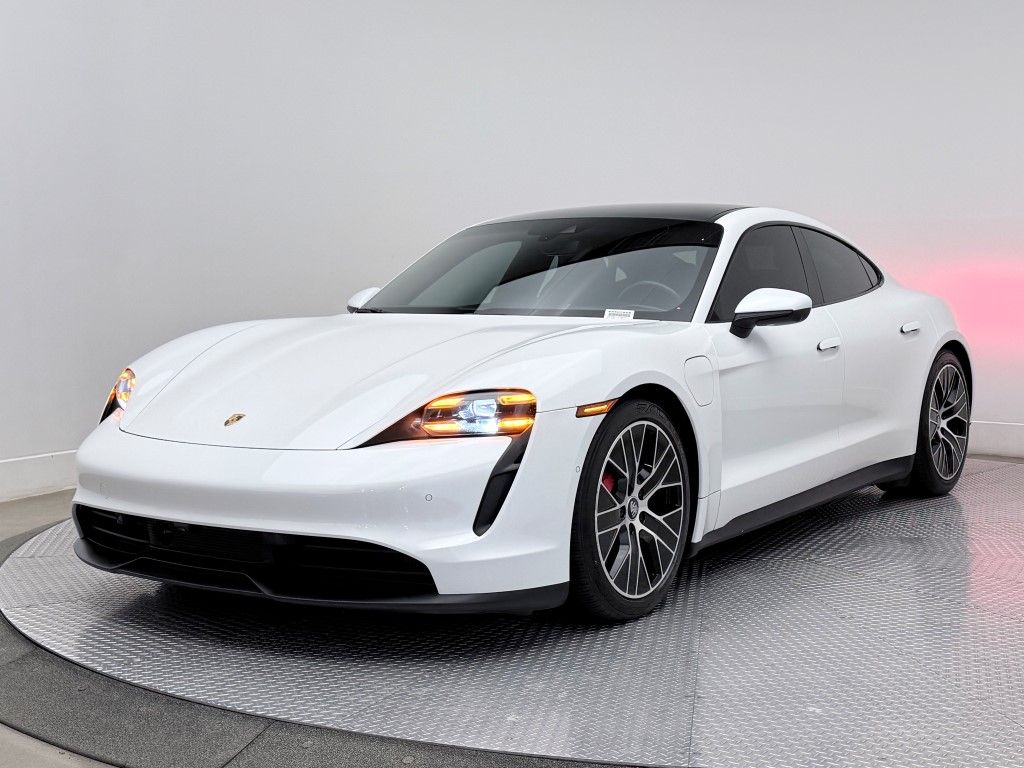 Thumbnail: 2020 Porsche Taycan - 6