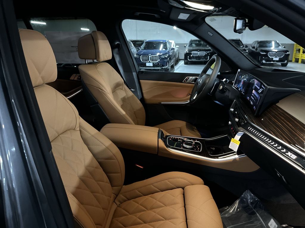 Thumbnail: 2026 BMW X5 - 25