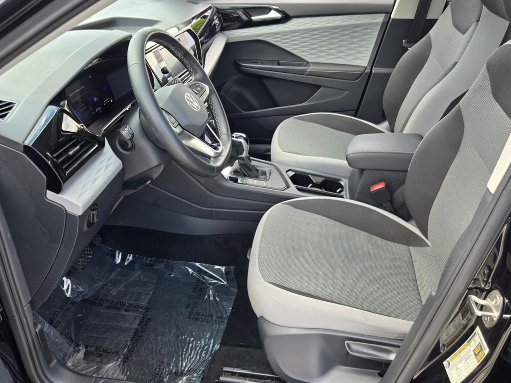 2024 Volkswagen Taos - $17,977