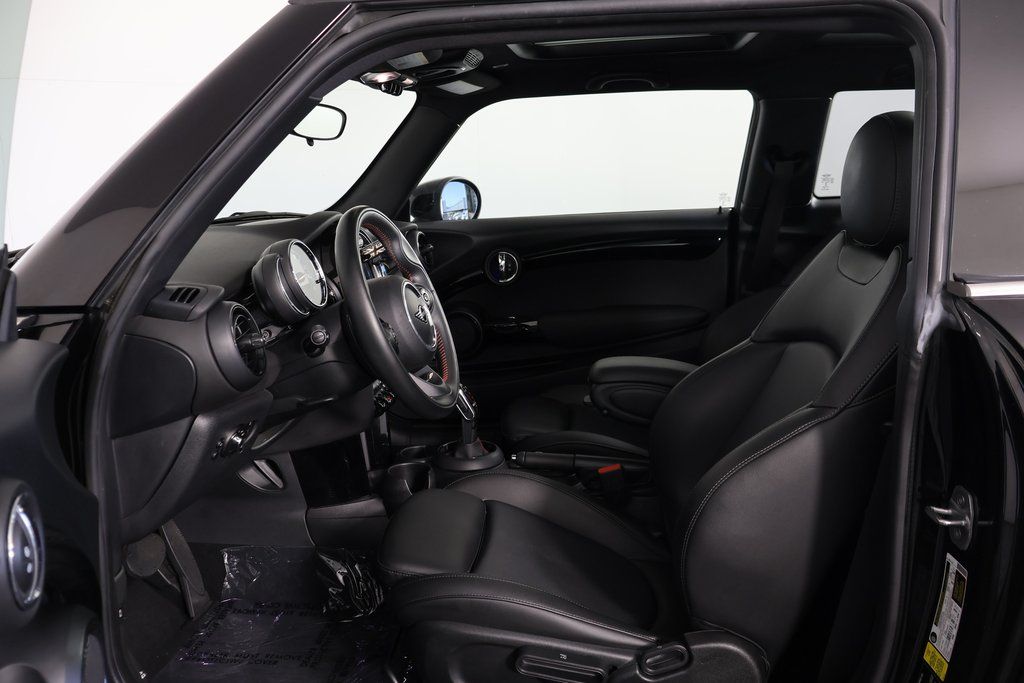 Thumbnail: 2020 MINI Cooper - 9