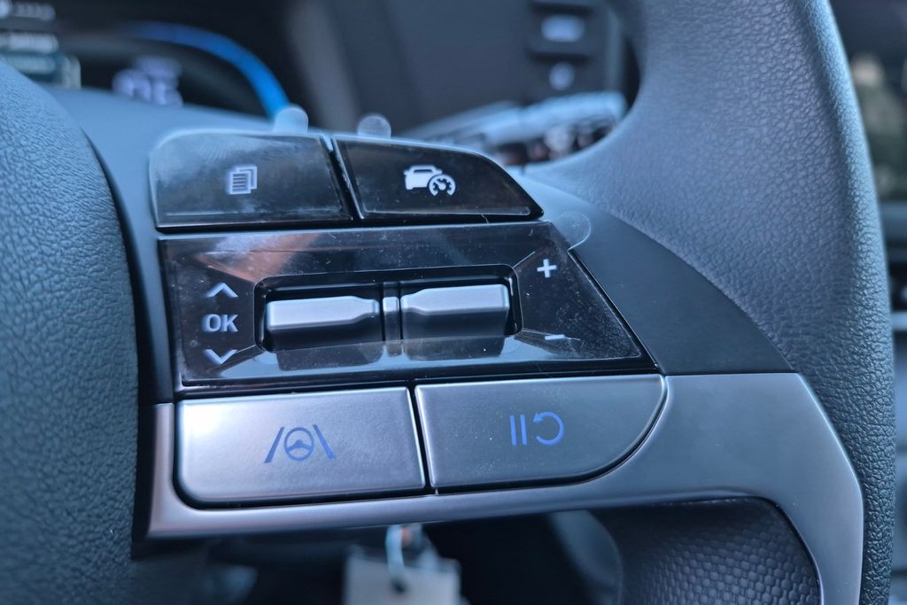 New 2026 Gray HYUNDAI SEL Sport Plus image 25