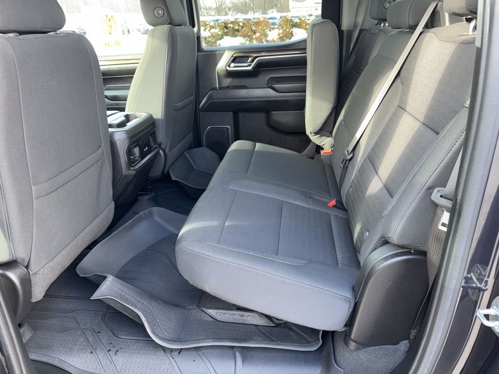 Thumbnail: 2023 Chevrolet Silverado 1500 - 20