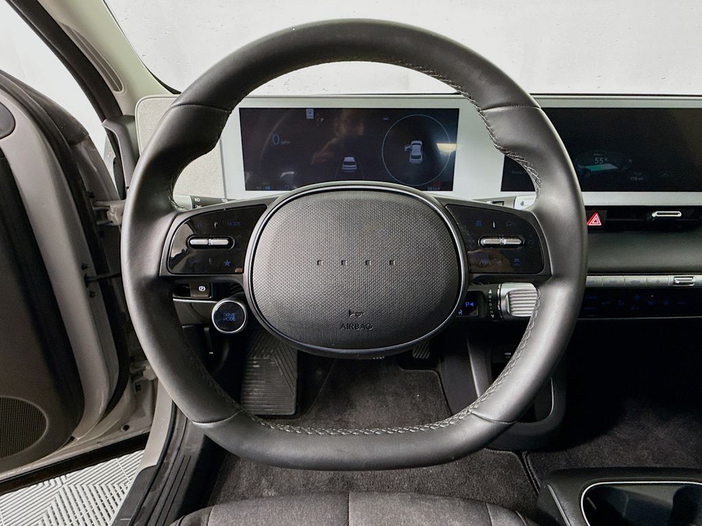 Thumbnail: 2022 Hyundai Ioniq 5 - 11