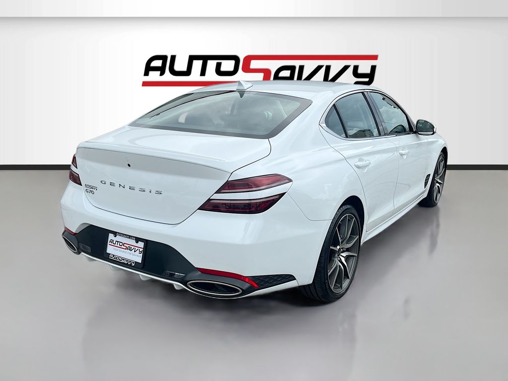 Used 2025 White Genesis 2.5T image 7