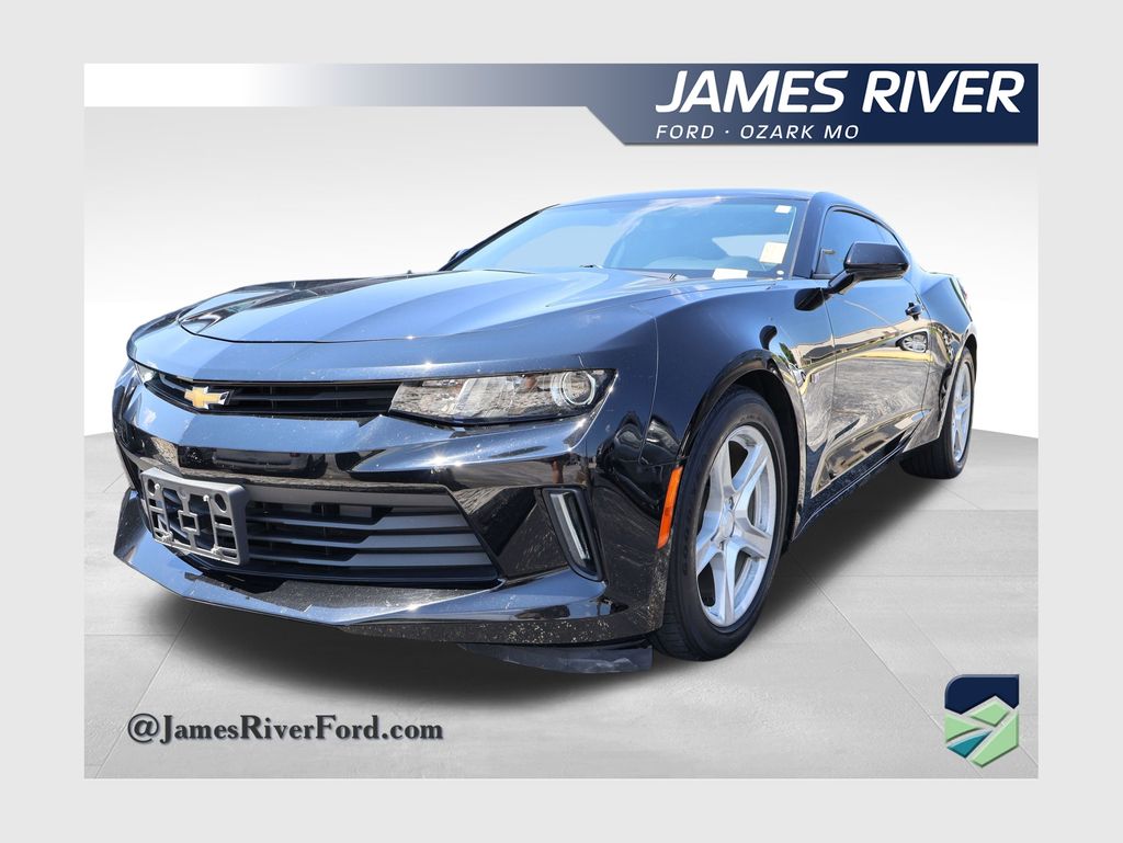 Black 2017 Chevrolet Camaro Coupe Rear-Wheel Drive 8-Speed Automatic