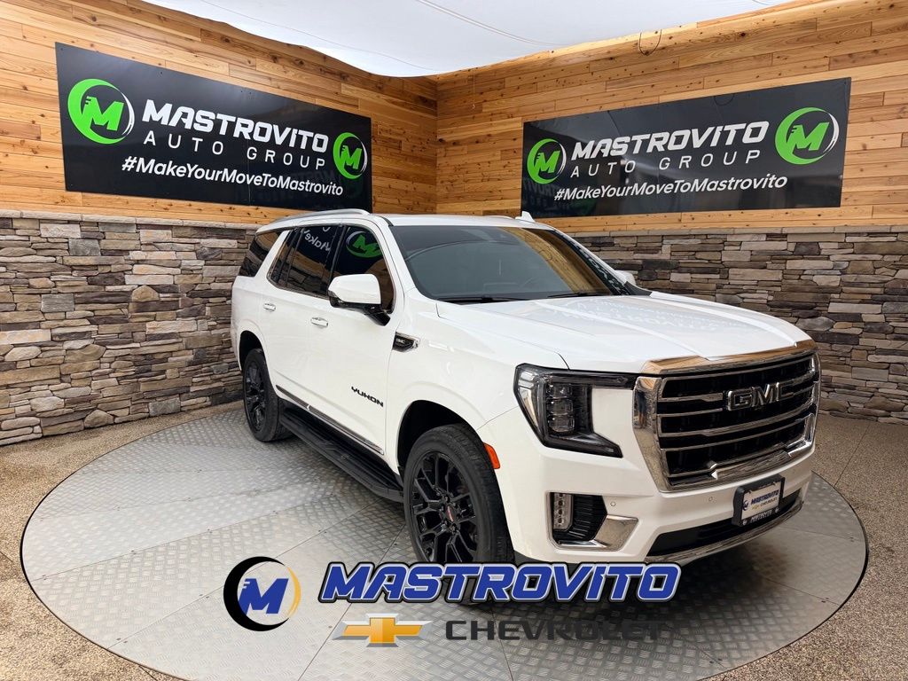 Summit White 2023 GMC Yukon SUV / Crossover Four-Wheel Drive