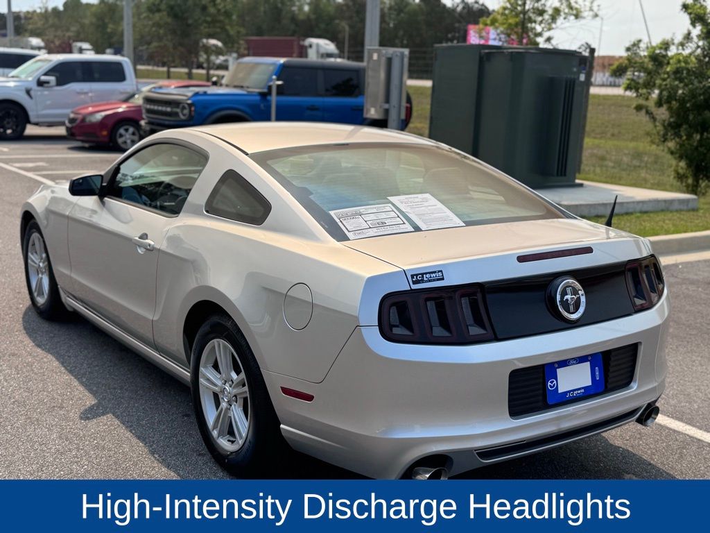 2014 Ford Mustang V6