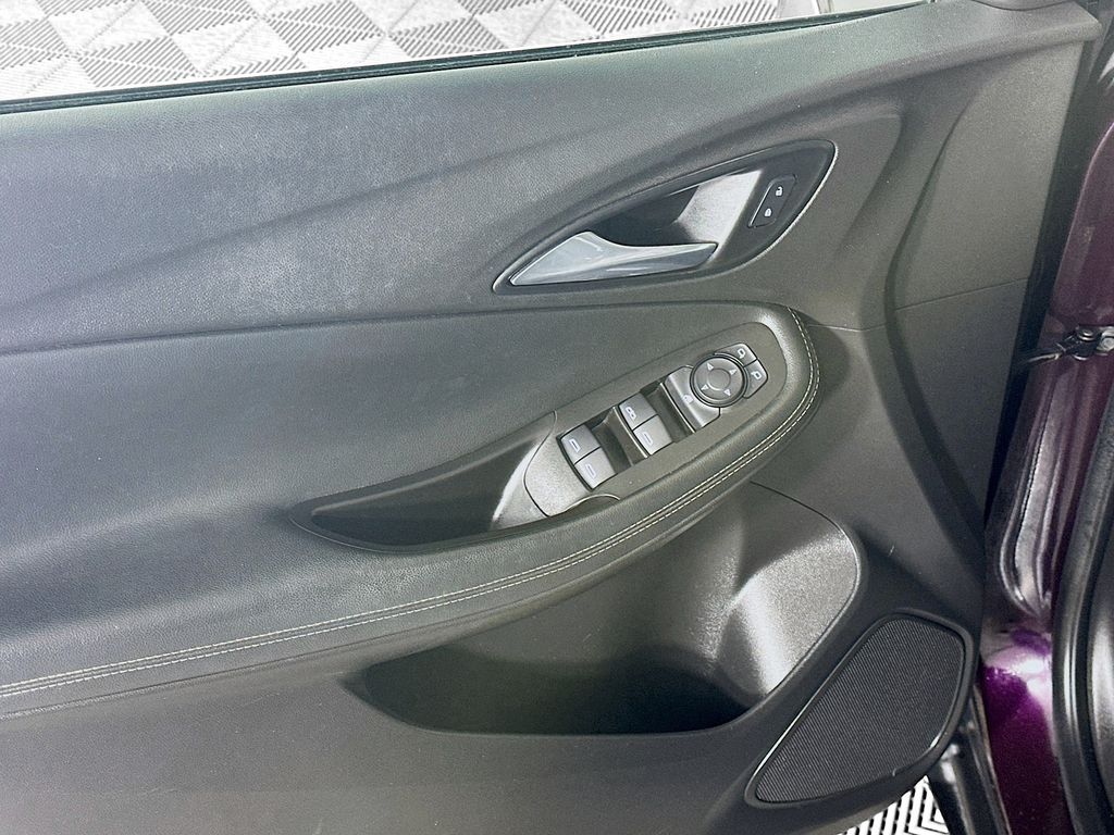 Used 2020 Black Buick Select image 24