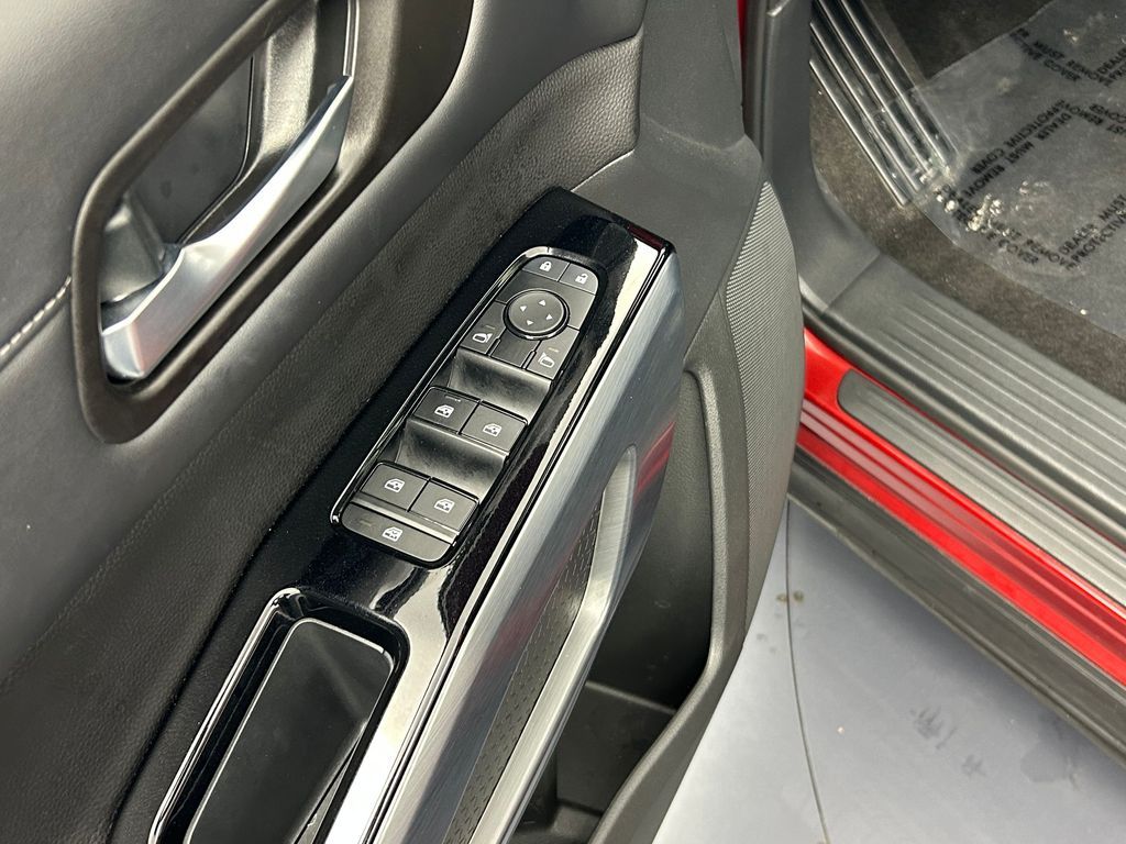 Used 2024 Scarlet Ember Nissan SL image 15