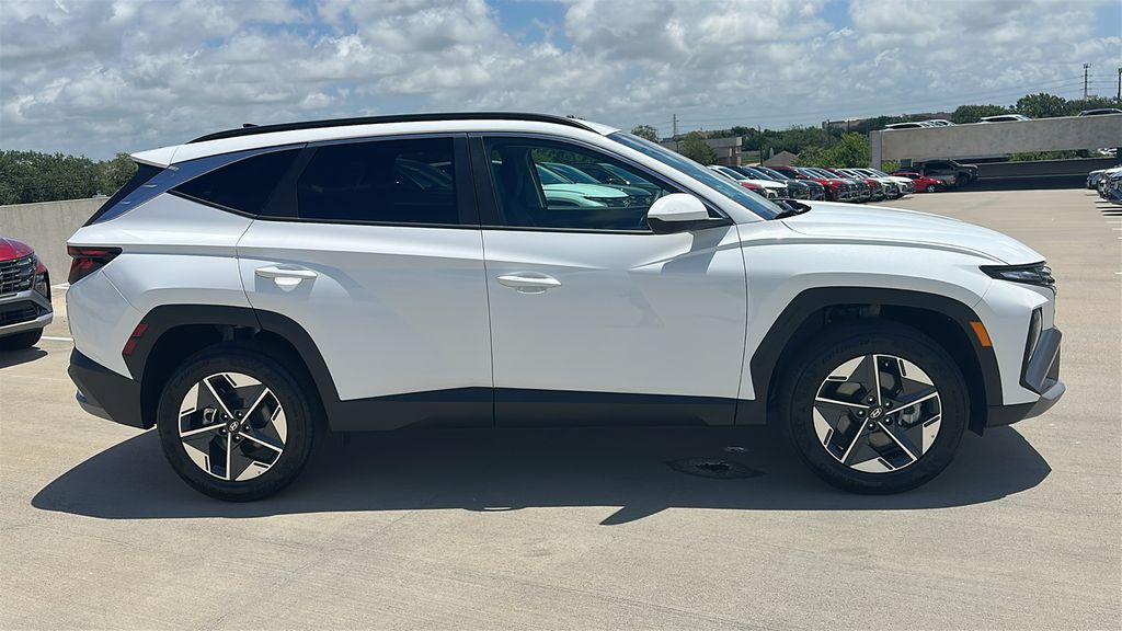 2025 Hyundai Tucson SEL White at Baytown Hyundai