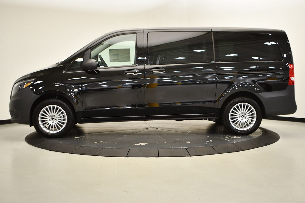 2023 Mercedes-Benz Metris  2