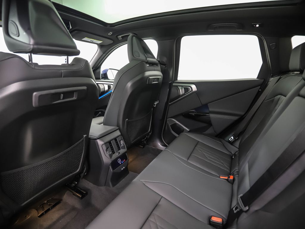 Thumbnail: 2026 BMW X3 - 21