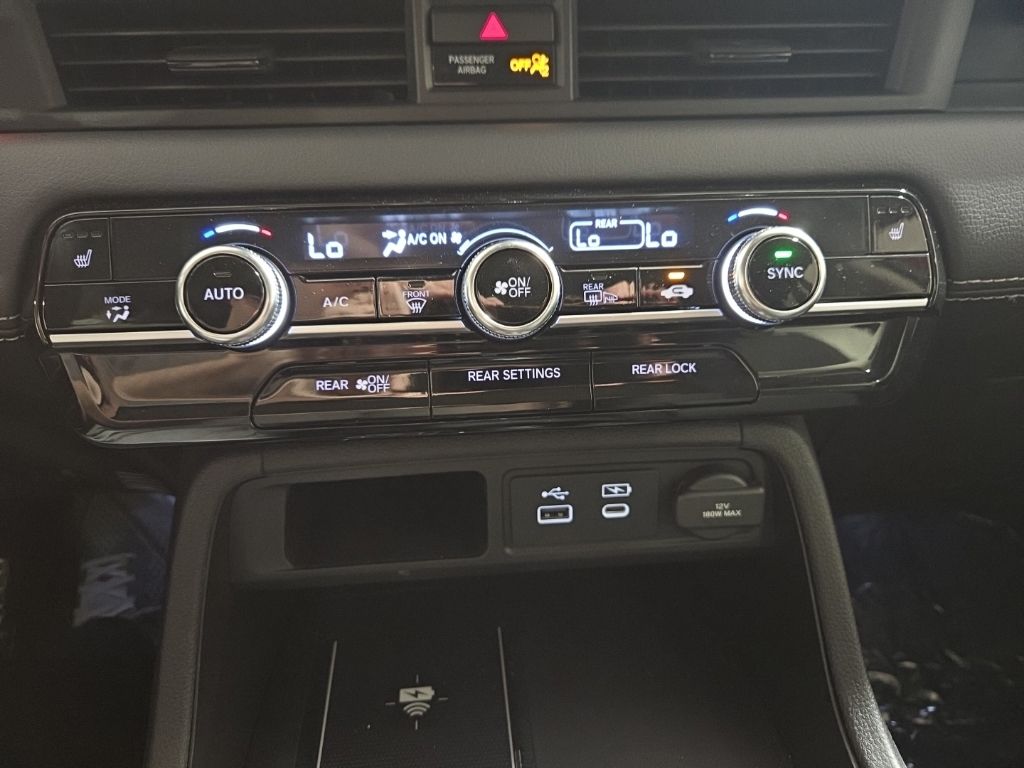 Used 2025  Honda Touring image 15