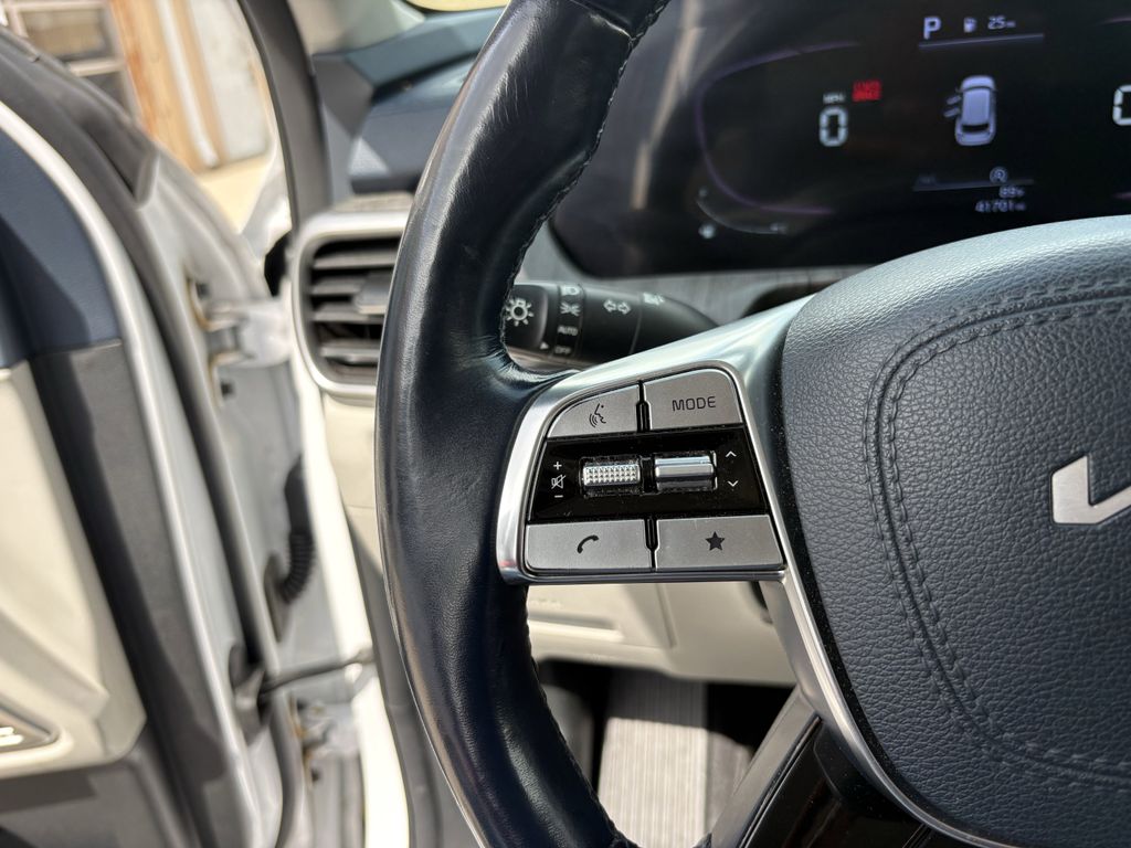 2023 Kia Telluride EX White at Community Kia