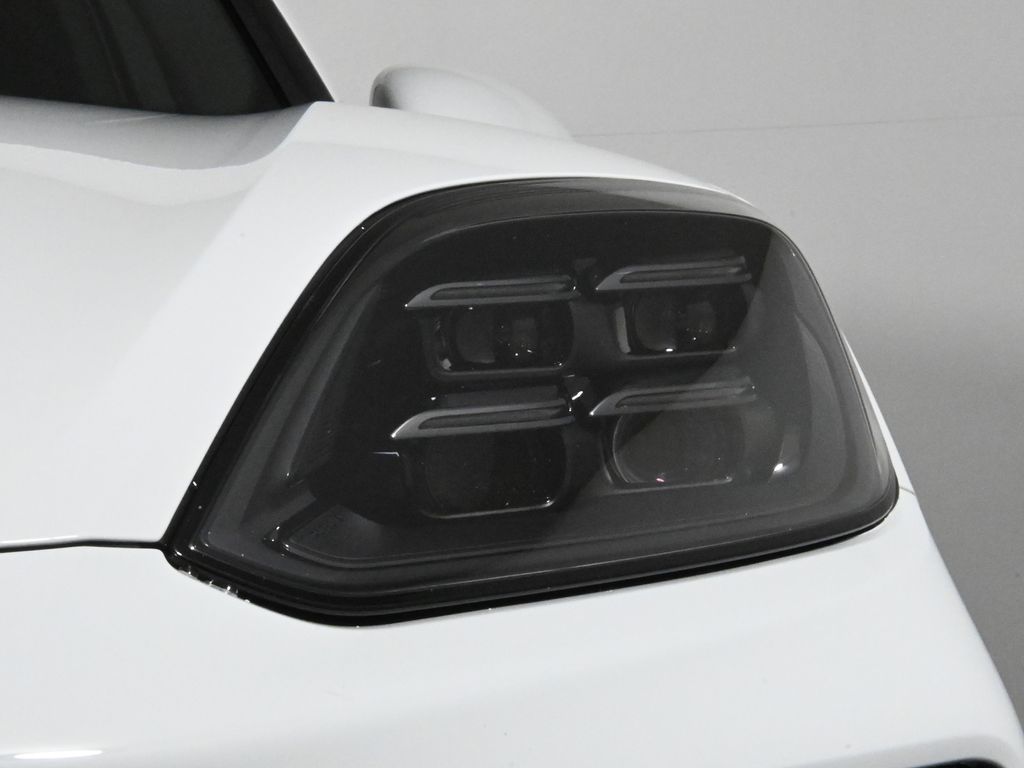 Thumbnail: 2024 Porsche Cayenne - 11