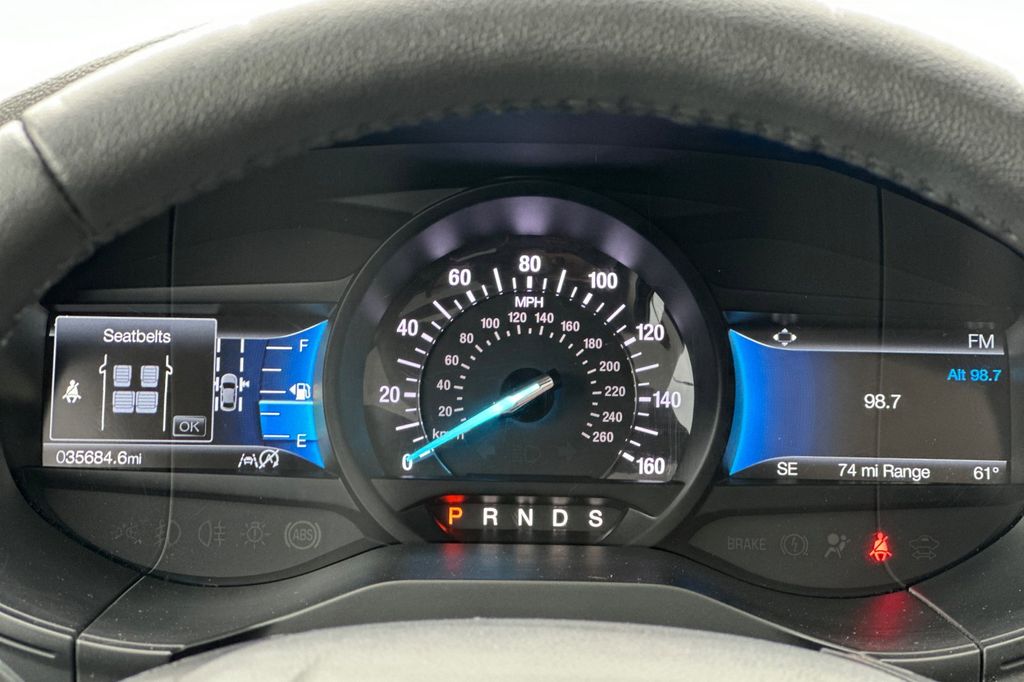 2022 Ford Edge SEL photo