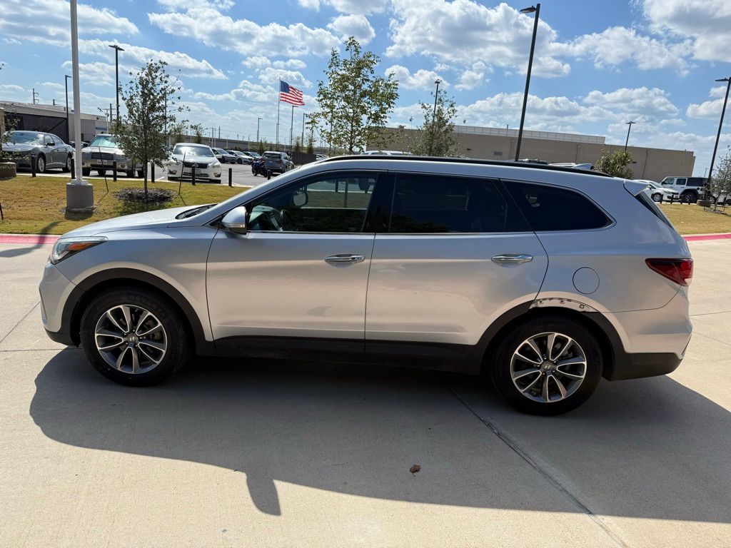 Thumbnail: 2017 Hyundai Santa Fe - 8