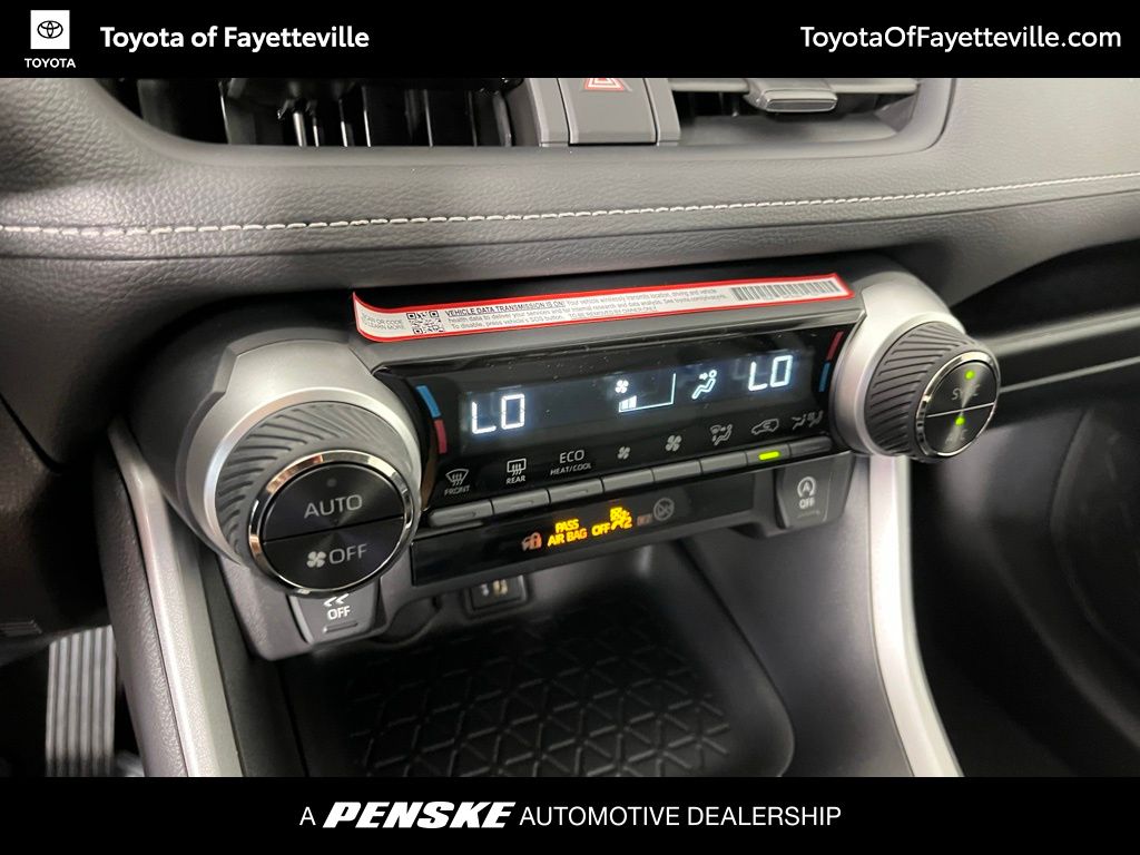 Thumbnail: 2025 Toyota RAV4 - 31