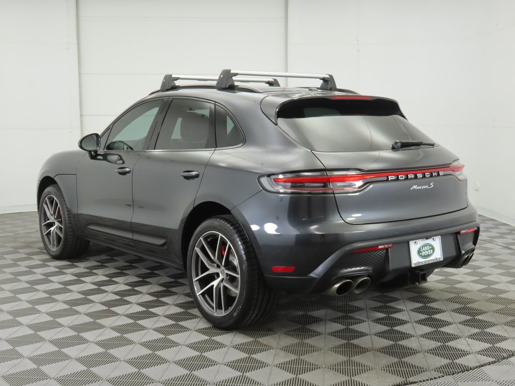 2022 Porsche Macan S 7