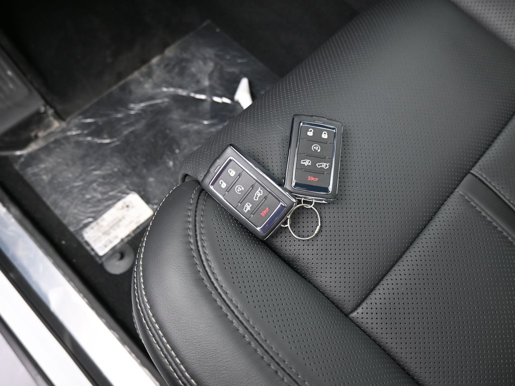 New 2026 Bright White Clearcoat Jeep Summit image 18