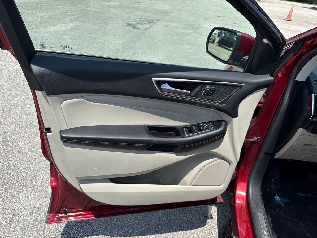Used 2015 Red Ford Titanium image 11