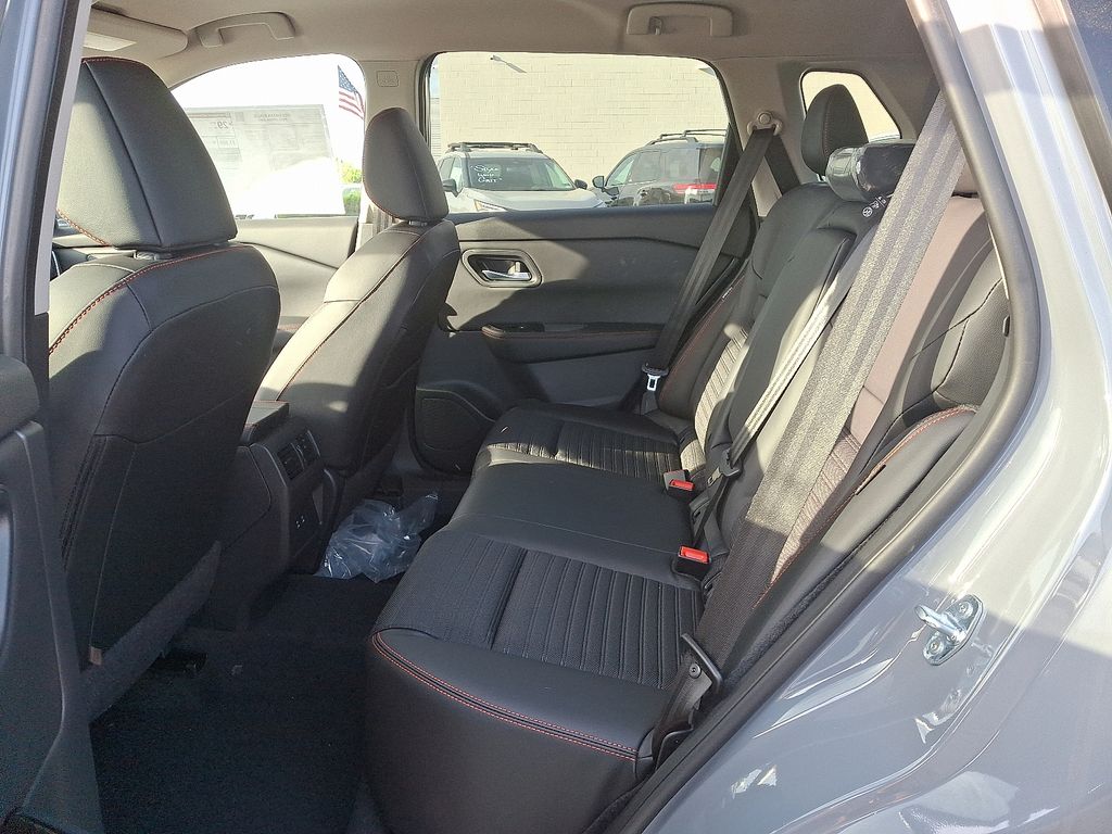 2025 Nissan Rogue Rock Creek 5