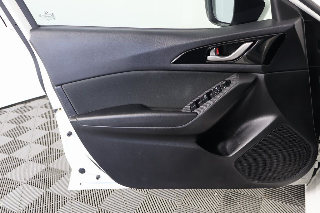 Thumbnail: 2016 Mazda Mazda3 - 12