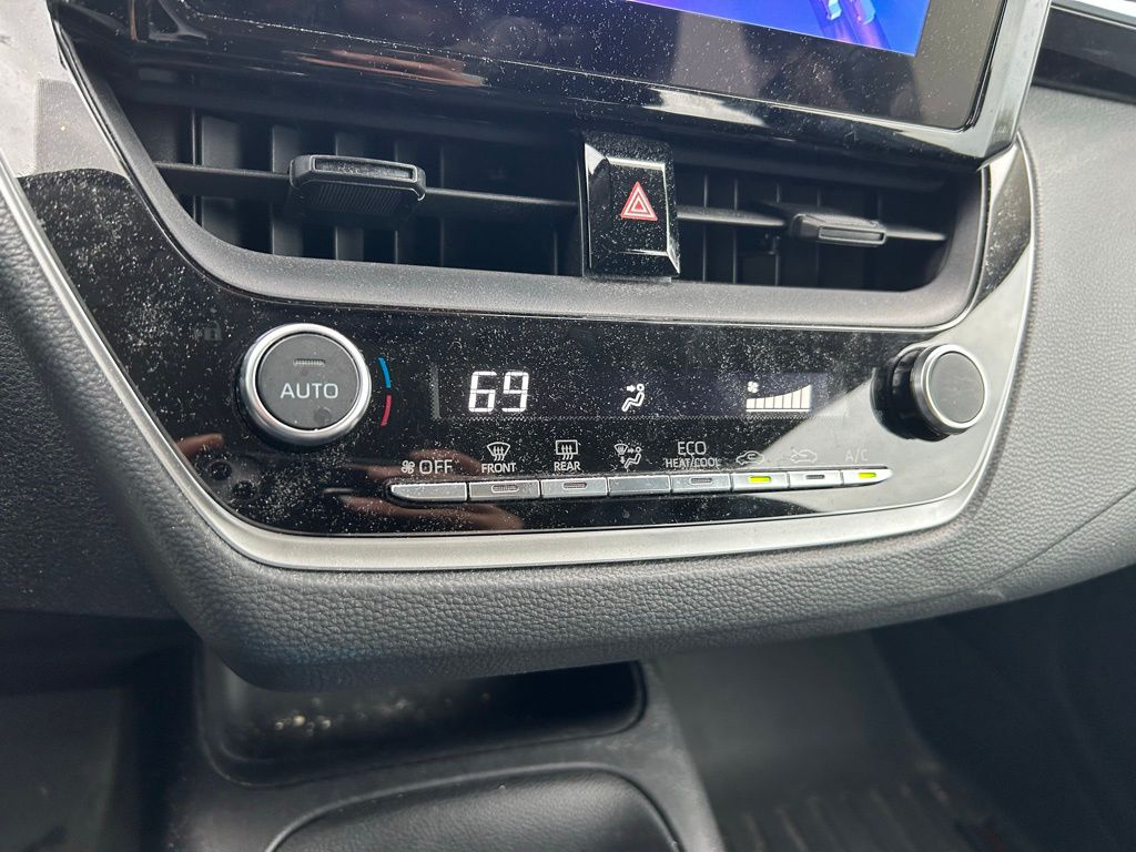 2023 Toyota Corolla LE 25