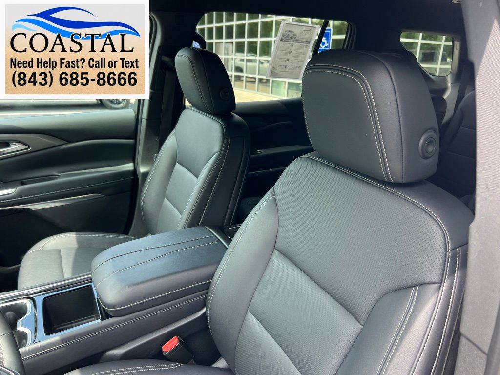 2025 Chevrolet Traverse LT White at Bob Mills Chevrolet