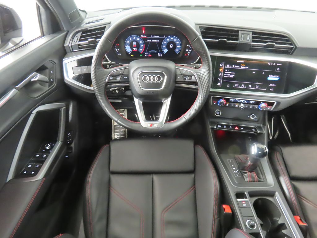 Thumbnail: 2025 Audi Q3 - 13