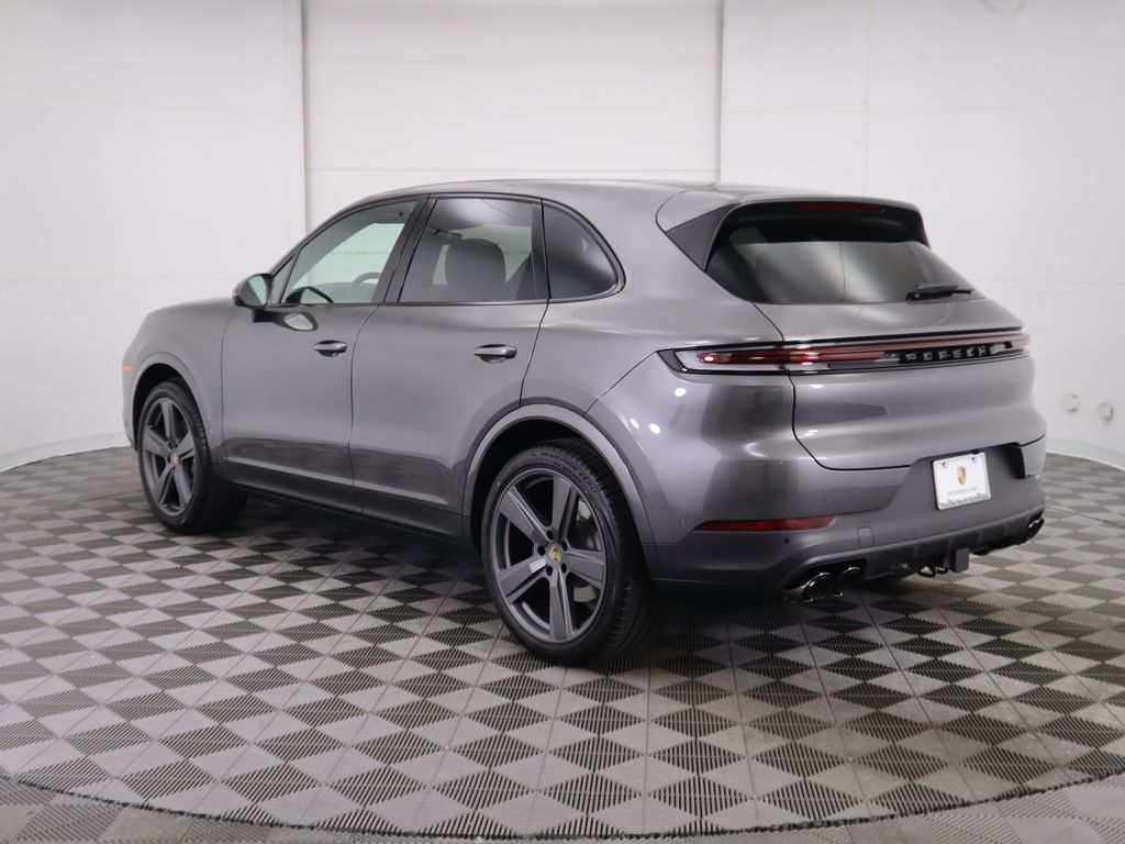 2024 Porsche Cayenne  7