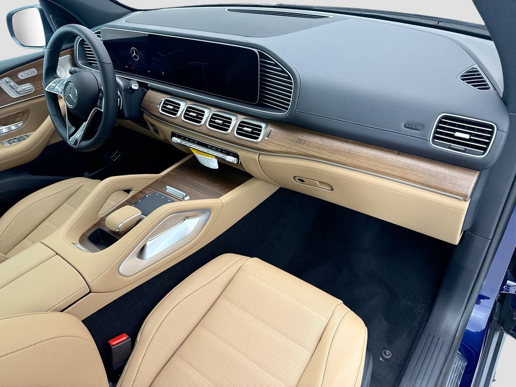 Thumbnail: 2026 Mercedes-Benz GLE - 16