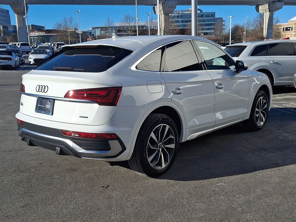 Thumbnail: 2022 Audi Q5 - 4