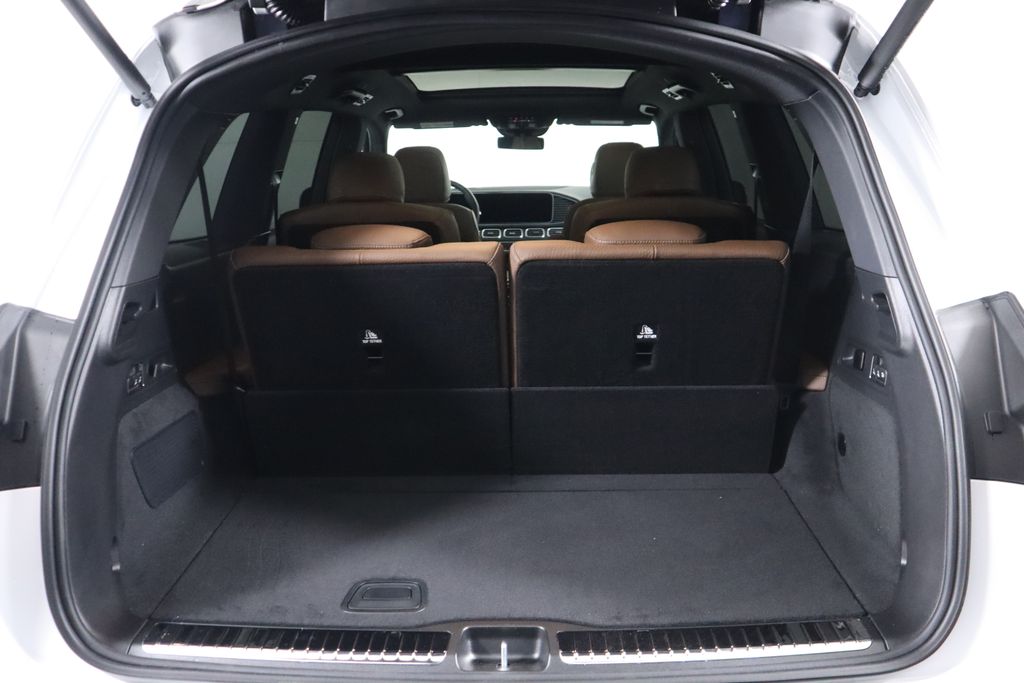 2025 Mercedes-Benz GLS 580 30