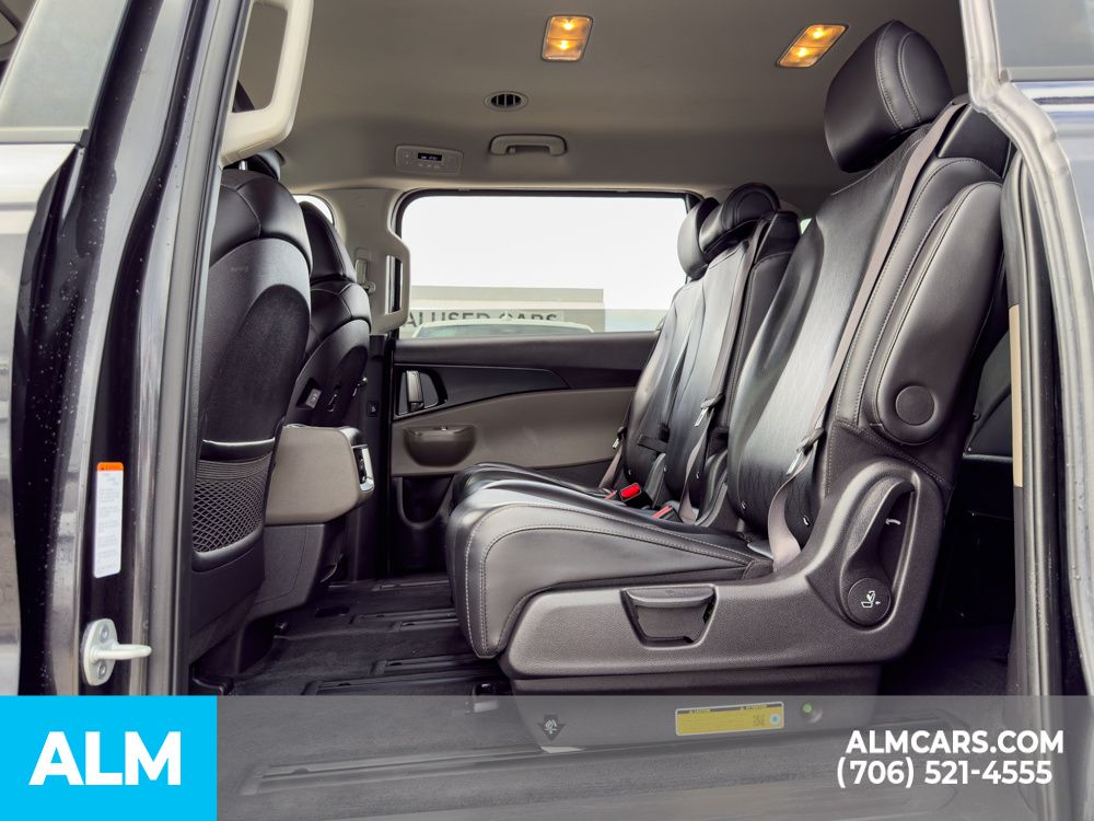 2025 Kia Carnival LXS - Photo 15