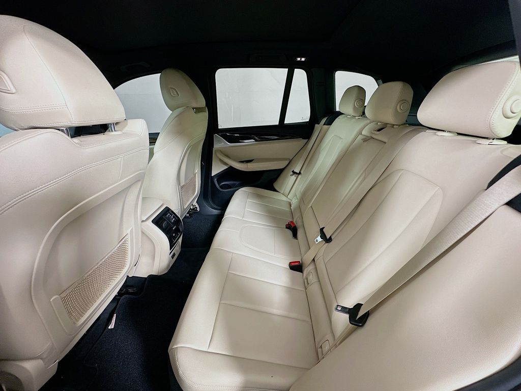 Thumbnail: 2021 BMW X3 - 25
