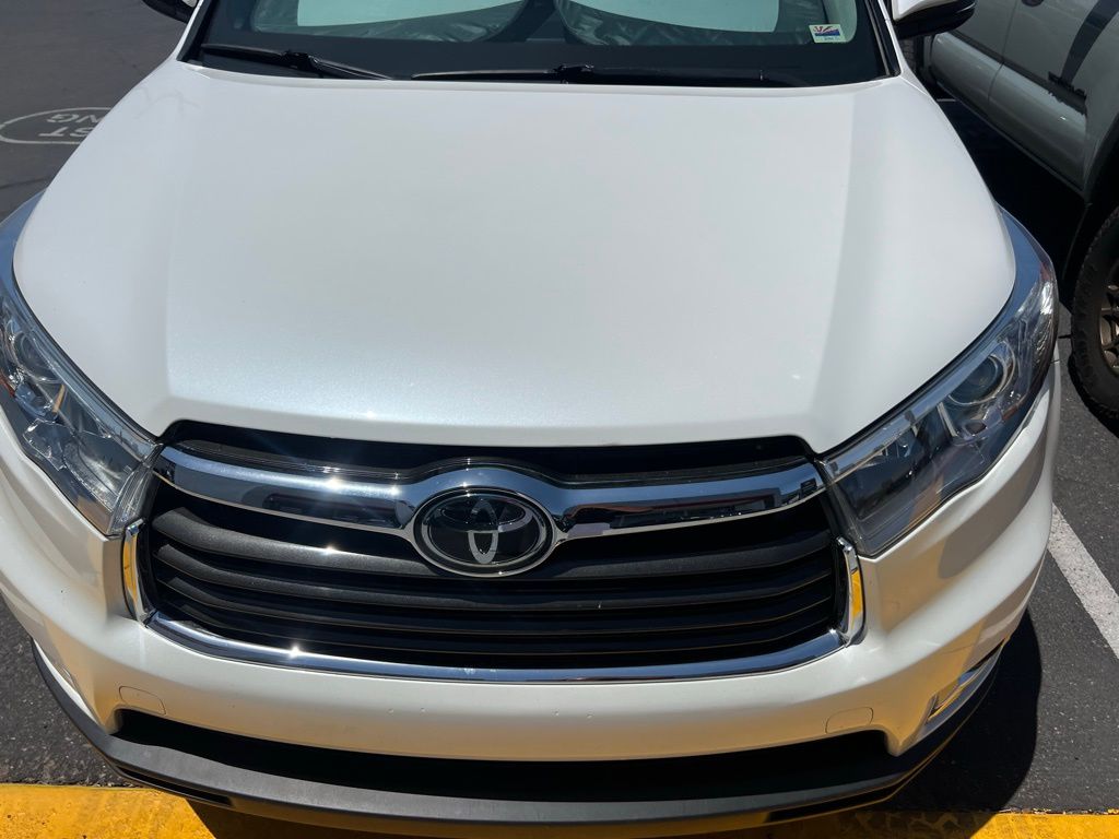 Thumbnail: 2016 Toyota Highlander - 3