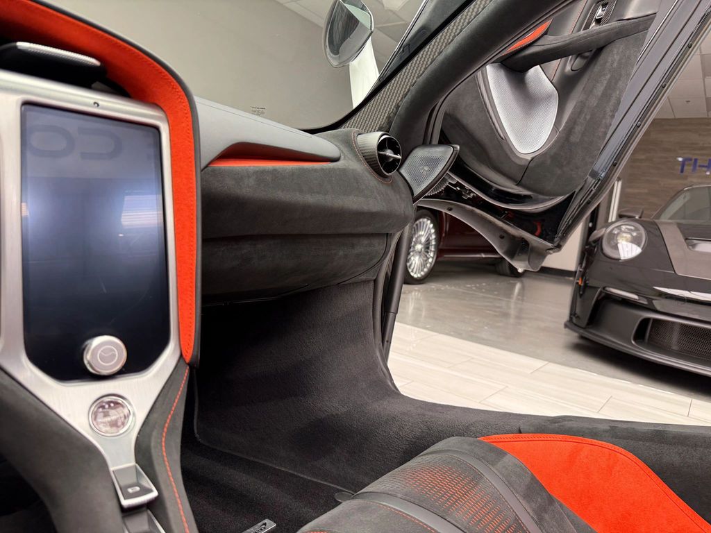 2024 McLaren 750S