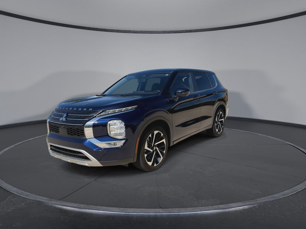 Thumbnail: 2022 Mitsubishi Outlander - 4