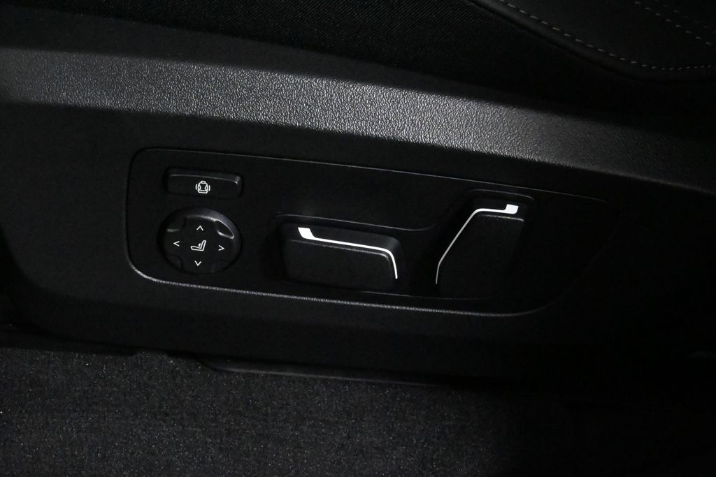 Thumbnail: 2026 BMW X3 - 27