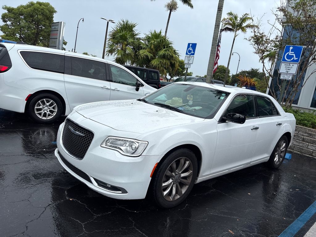 2018 Chrysler 300